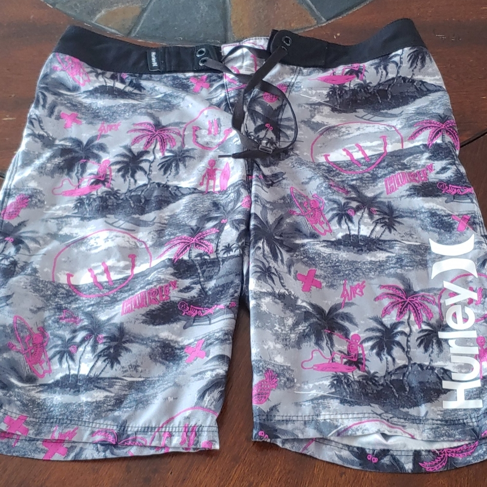 Boys Hurley 12/26 size swim suit